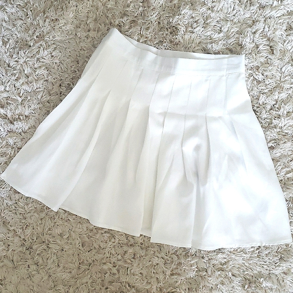 White tennis skirt